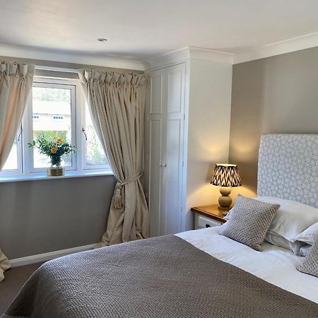 Beautifully Appointed One-Bedroom Cottage Shepreth Exterior photo